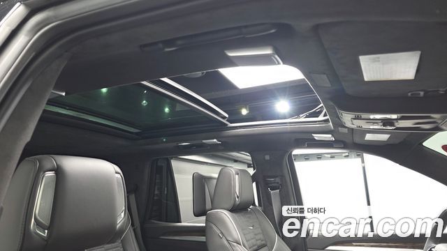 Cadillac Escalade 2026 — photo 18