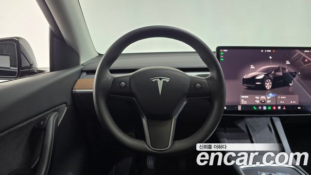 Tesla Model Y 2022 — photo 19