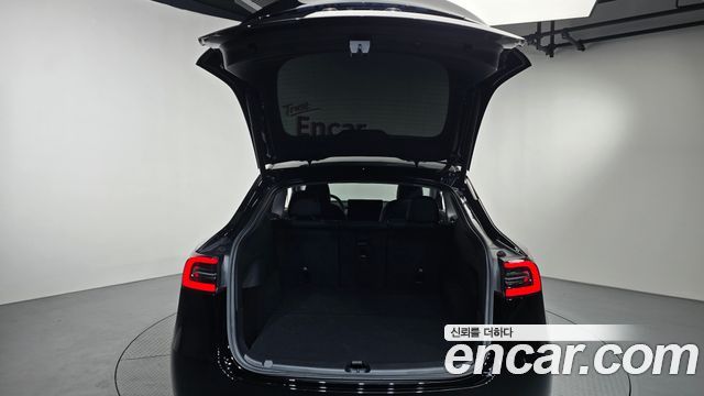 Tesla Model Y 2022 — photo 24