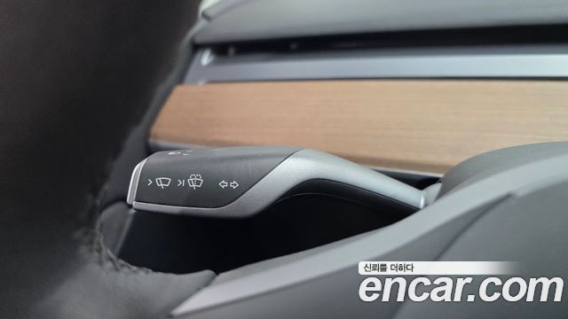 Tesla Model Y 2022 — photo 25