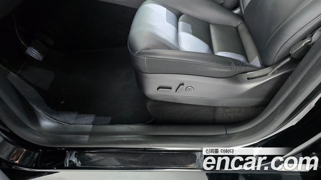 Tesla Model Y 2022 — photo 31