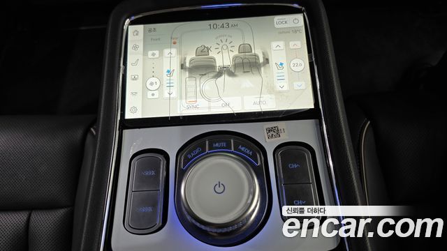 Genesis G90 2022 — photo 25