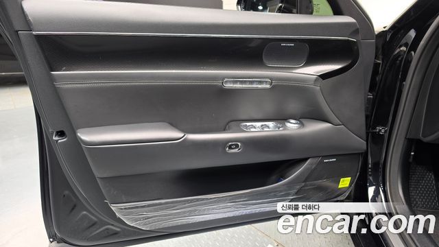 Genesis G90 2022 — photo 14
