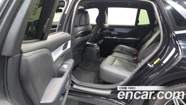 Genesis G90 2022 — photo 16