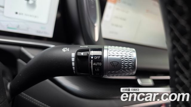 Genesis G90 2022 — photo 28