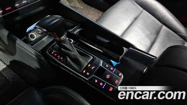 Kia K7 2017 — photo 12