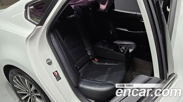 Kia K7 2017 — photo 17