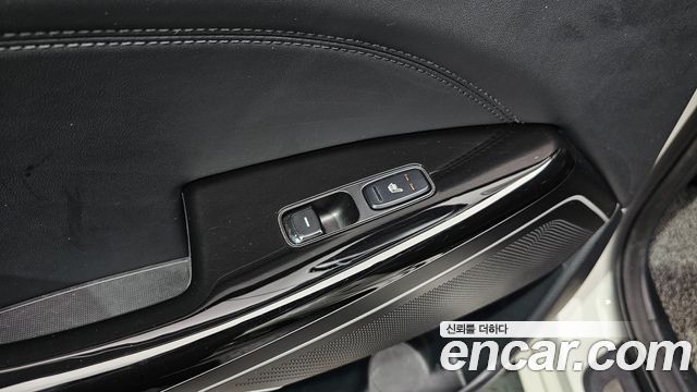 Kia K7 2017 — photo 25
