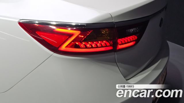 Kia K7 2017 — photo 9