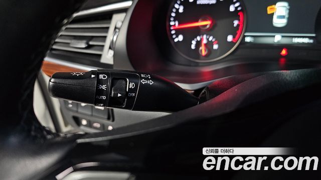 Kia K7 2017 — photo 30