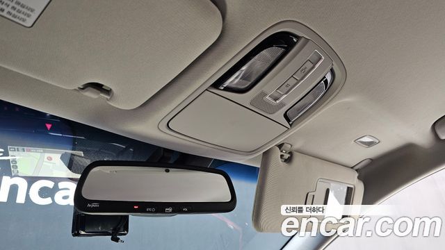 Kia K7 2017 — photo 31
