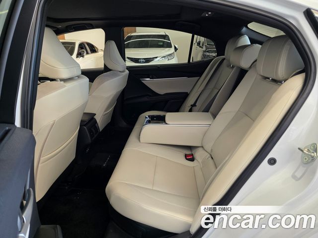 Toyota Camry 2025 — photo 11