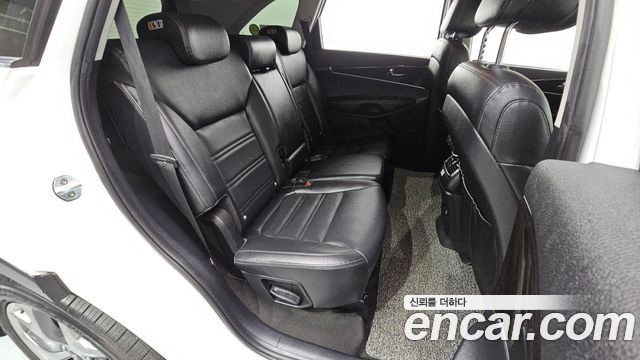 Kia Sorento 2016 — photo 11