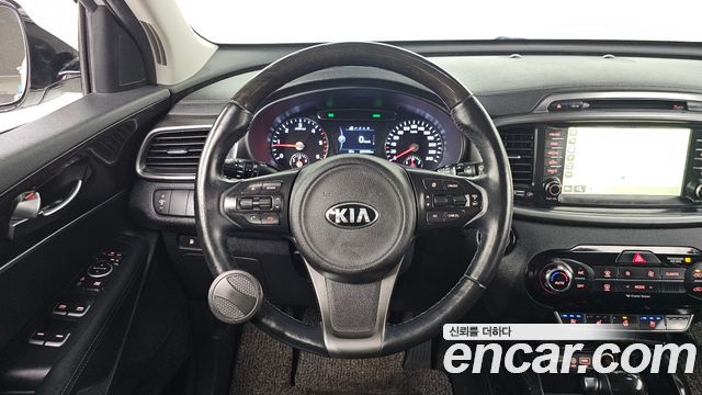 Kia Sorento 2016 — photo 13