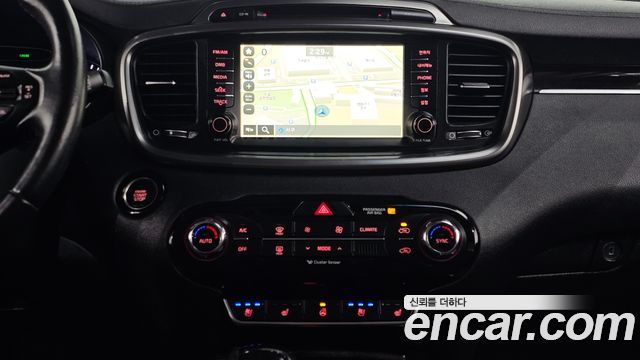 Kia Sorento 2016 — photo 14