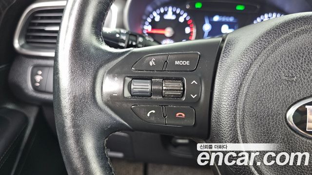 Kia Sorento 2016 — photo 18