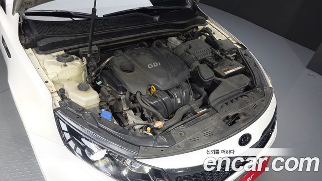 Kia K5 2011 — photo 6