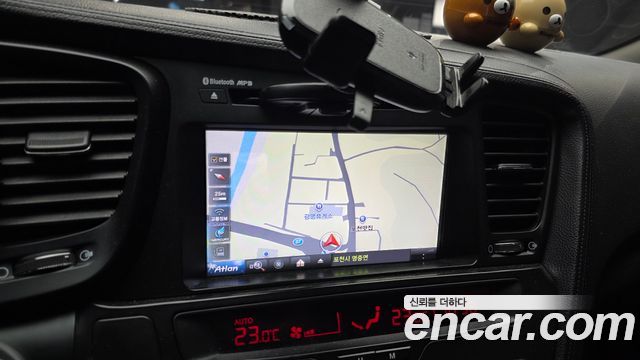 Kia K5 2011 — photo 15