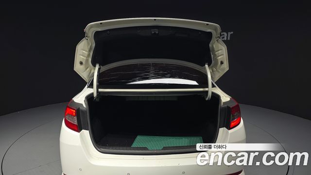 Kia K5 2011 — photo 20