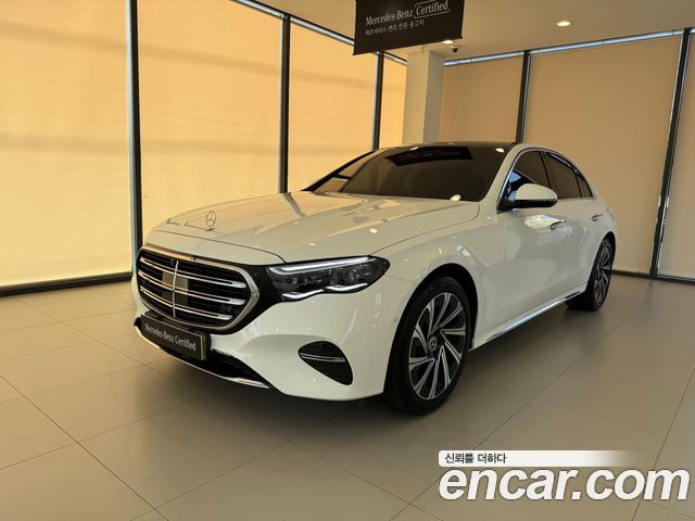 Mercedes-Benz E-Class 2026 — photo 1