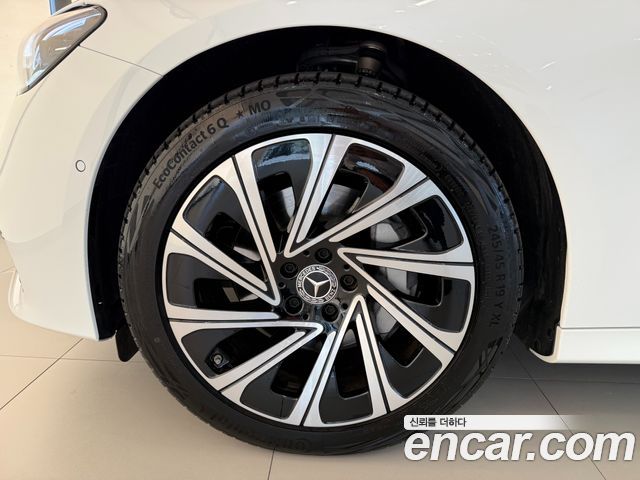 Mercedes-Benz E-Class 2026 — photo 5