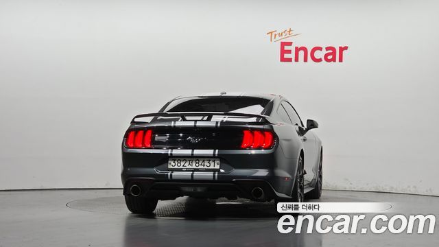 Ford Mustang 2019 — photo 4