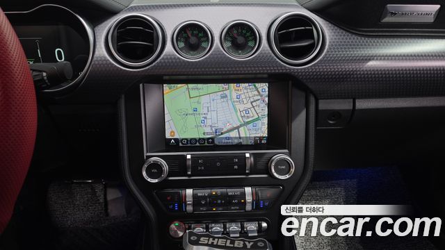 Ford Mustang 2019 — photo 12