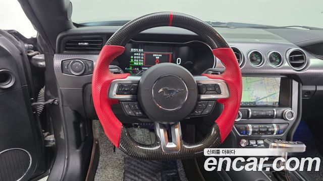 Ford Mustang 2019 — photo 13