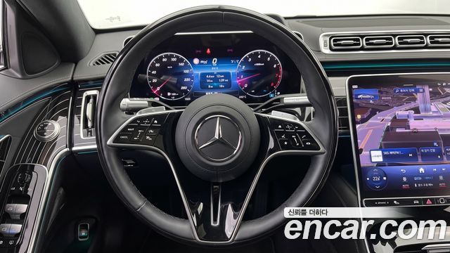 Mercedes-Benz S-Class 2025 — photo 11