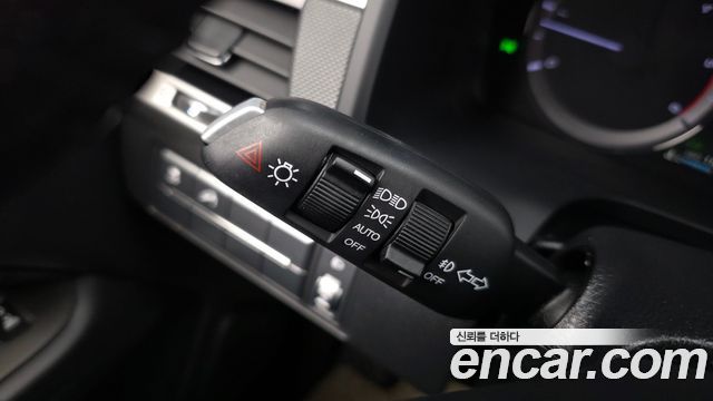 KG Mobility Rexton 2019 — photo 28