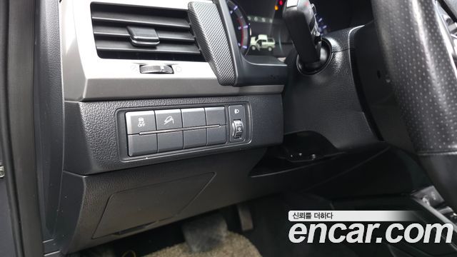 KG Mobility Rexton 2019 — photo 30