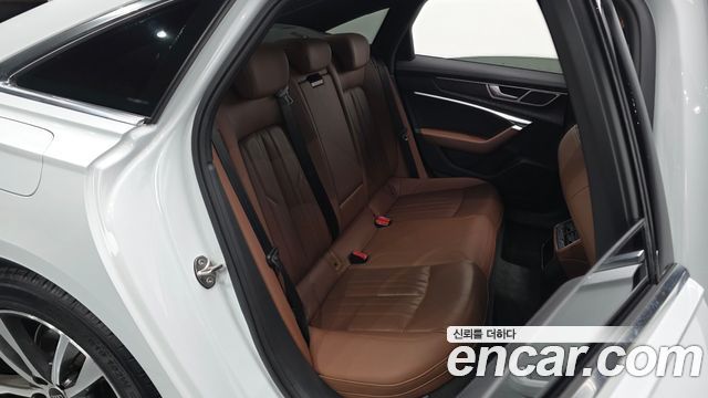 Audi A6 2023 — photo 17