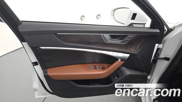 Audi A6 2023 — photo 14