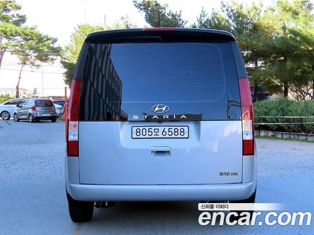 Hyundai Staria 2022 — photo 4