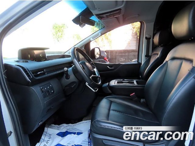 Hyundai Staria 2022 — photo 5