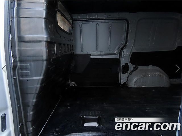 Hyundai Staria 2022 — photo 6