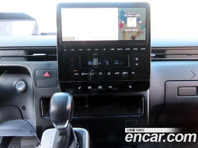Hyundai Staria 2022 — photo 13