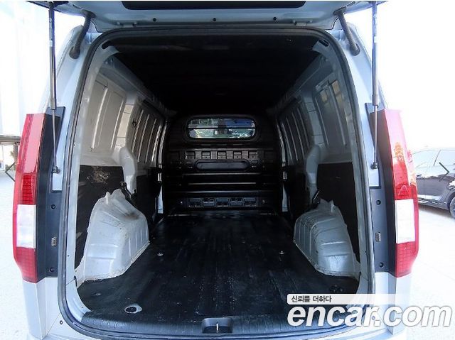 Hyundai Staria 2022 — photo 17