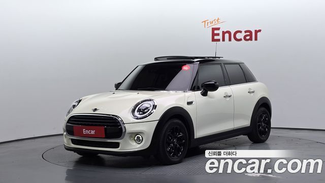 Mini Cooper 2021 — photo 1