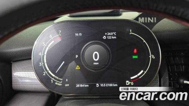Mini Cooper 2021 — photo 11