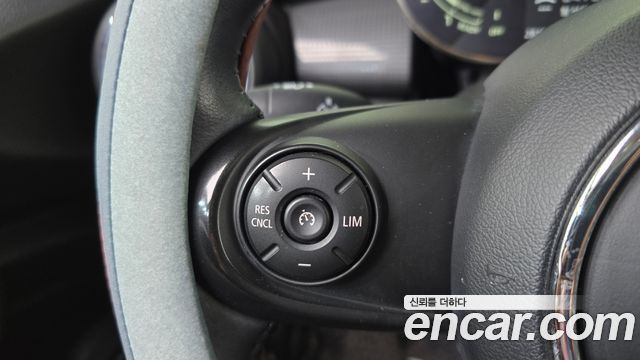 Mini Cooper 2021 — photo 22