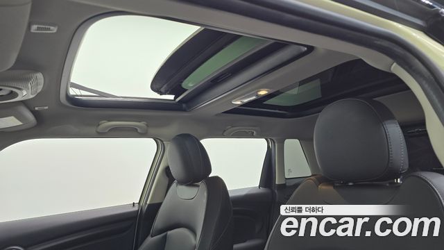 Mini Cooper 2021 — photo 23