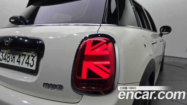 Mini Cooper 2021 — photo 9
