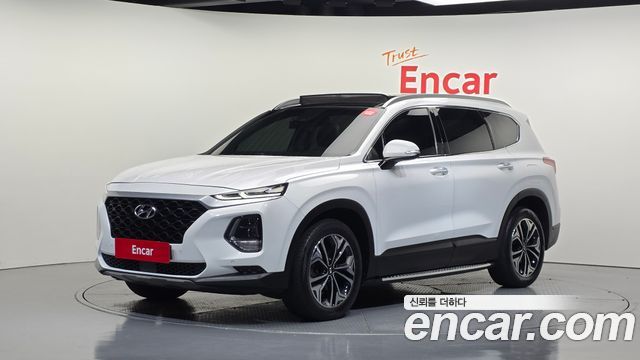 Hyundai Santafe 2019 — photo 1