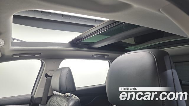 Hyundai Santafe 2019 — photo 16