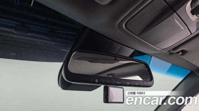 Hyundai Santafe 2019 — photo 18