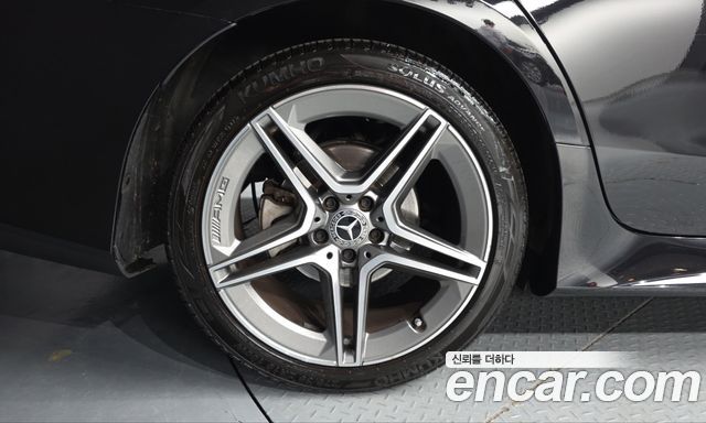 Mercedes-Benz CLS-Class 2023 — photo 5