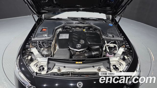 Mercedes-Benz CLS-Class 2023 — photo 6