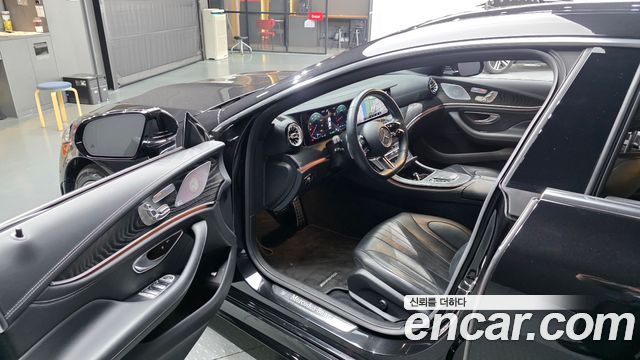 Mercedes-Benz CLS-Class 2023 — photo 13