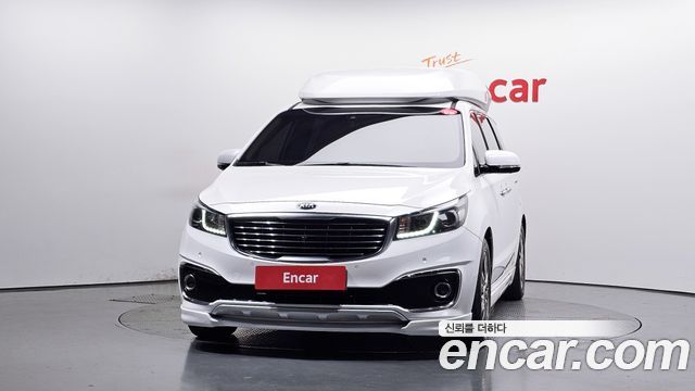 Kia Canival 2017 — photo 3